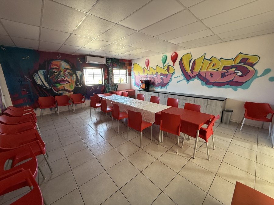To Let commercial Property for Rent in Rivergate Western Cape